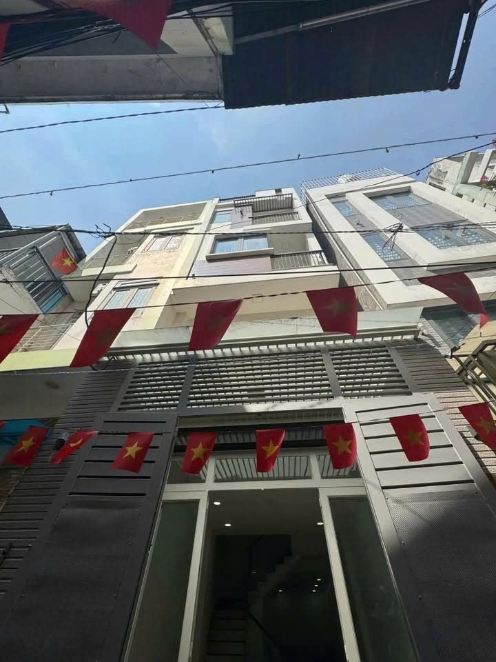 Nhà thuê tại Đường Điện Biên Phủ, Quận 10